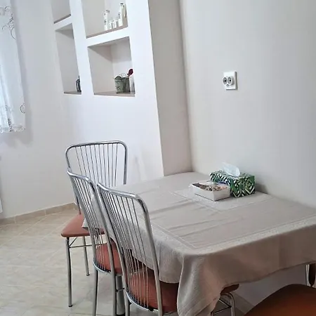 Riverside Apartman
