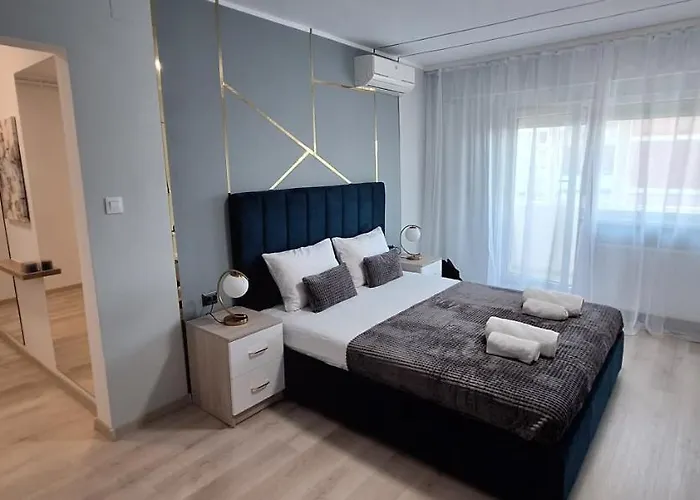 Riverside 1 Апартаменти *